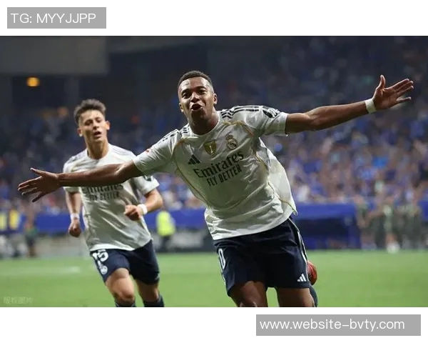 姆巴佩伤缺三周无缘西超与西甲两轮或能赶上欧冠对摩纳哥 姆巴佩伤缺三周无缘西超与西甲两轮或能赶上欧冠对摩纳哥