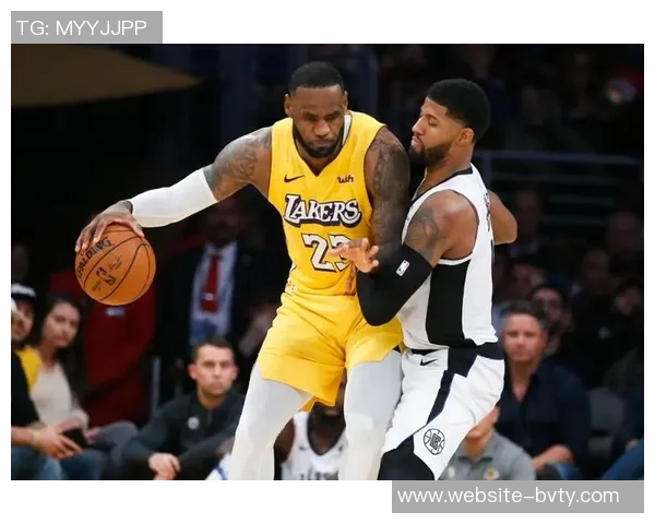 乔治谈恢复状态：虽未完全恢复但比上赛季更接近真实自我