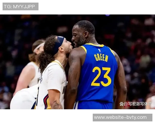 米奇谈文班遭戈贝尔垫脚经历直言疼痛但坚持完赛应无大碍