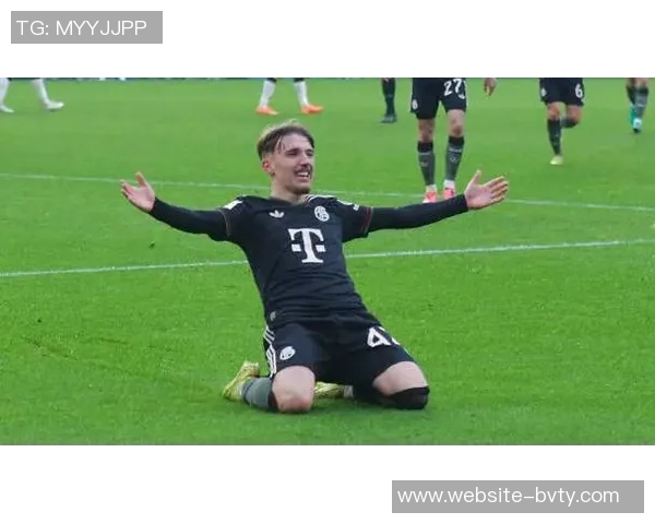 卡尔在德甲赛场大放异彩创下18岁前球员进球助攻新纪录